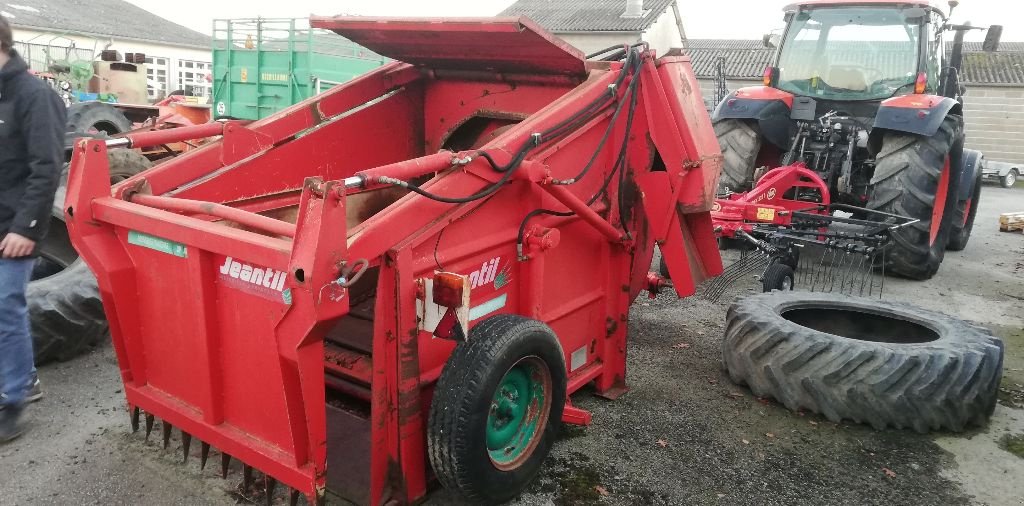 Siloentnahmegerät & Verteilgerät του τύπου Jeantil DP 3000, Gebrauchtmaschine σε COGNAC LA FORET (Φωτογραφία 2)