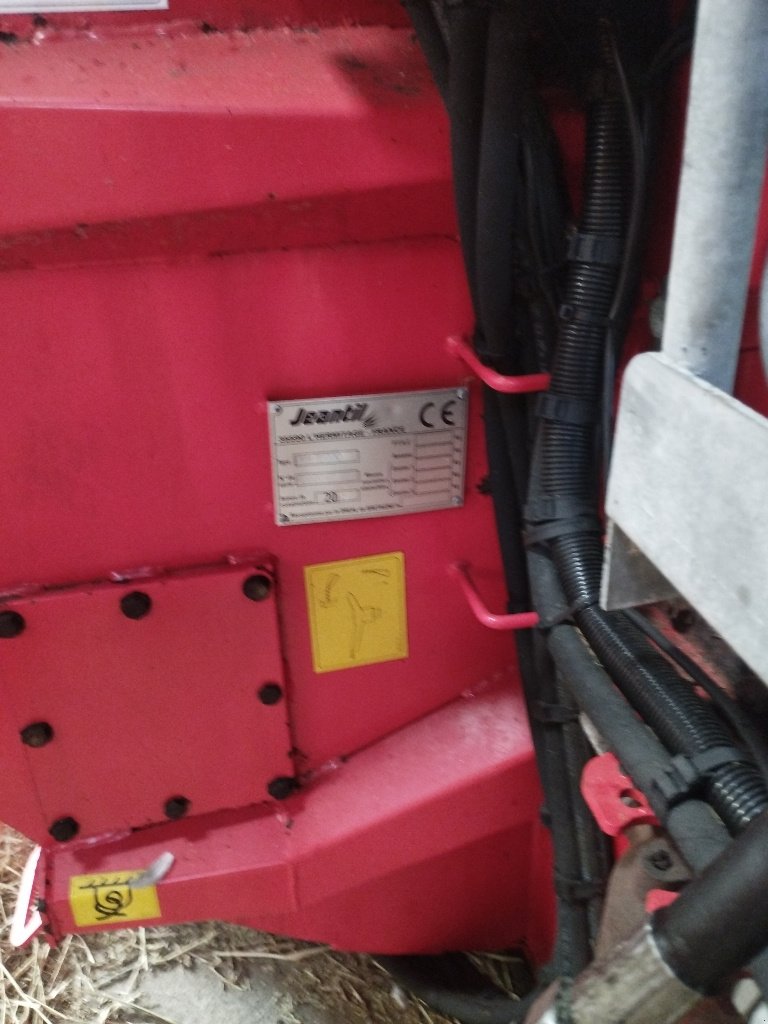 Siloentnahmegerät & Verteilgerät del tipo Jeantil DPR 6000, Gebrauchtmaschine In Calmont (Immagine 8)