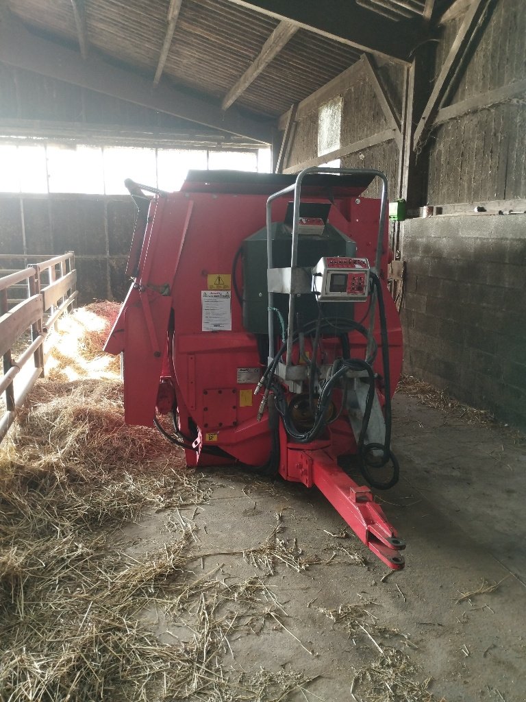 Siloentnahmegerät & Verteilgerät del tipo Jeantil DPR 6000, Gebrauchtmaschine In Calmont (Immagine 2)