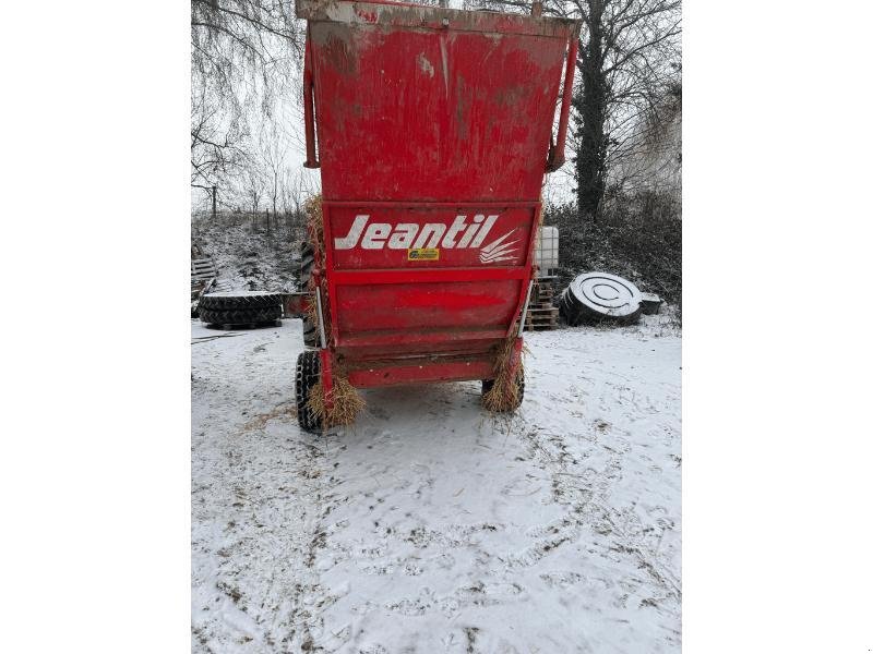 Siloentnahmegerät & Verteilgerät des Typs Jeantil PR 2000, Gebrauchtmaschine in ESCAUDOEUVRES (Bild 7)