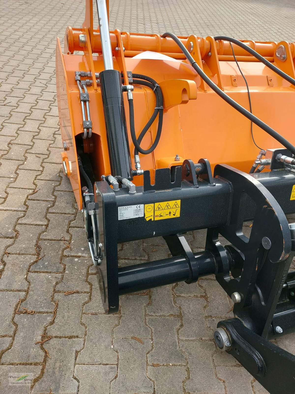 Siloentnahmegerät & Verteilgerät of the type Kock & Sohn HKGS2000 Hochkippgreifschaufel mit Zettelm Aufn., Neumaschine in Pegnitz-Bronn (Picture 7)