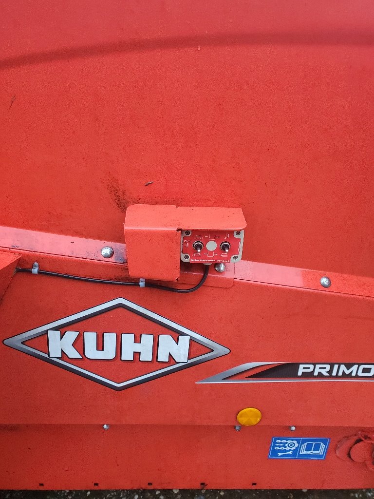 Siloentnahmegerät & Verteilgerät типа Kuhn 2060M, Gebrauchtmaschine в MAYENNE (Фотография 6)