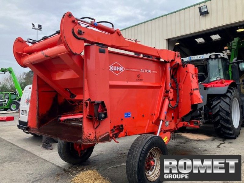 Siloentnahmegerät & Verteilgerät du type Kuhn ALTOR 4560, Gebrauchtmaschine en Gennes sur glaize (Photo 1)