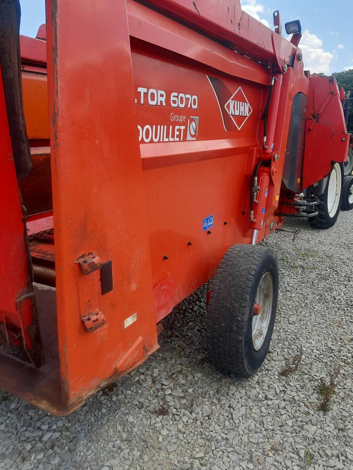 Siloentnahmegerät & Verteilgerät za tip Kuhn ALTOR 6070, Gebrauchtmaschine u Le Horps (Slika 2)