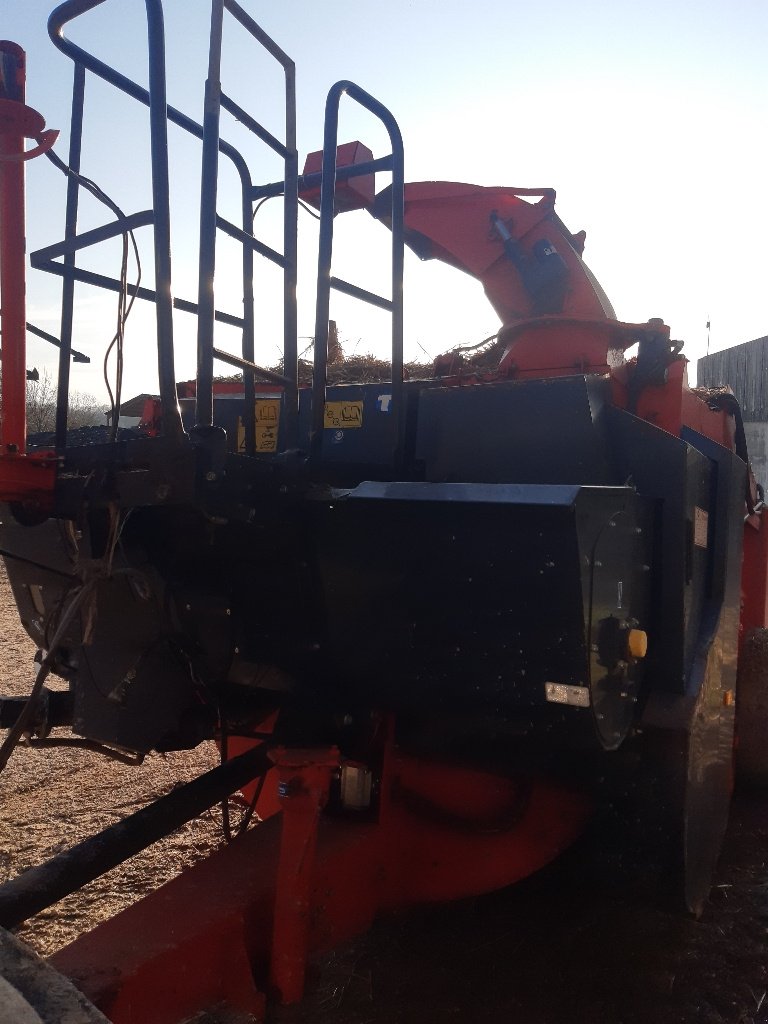 Siloentnahmegerät & Verteilgerät a típus Kuhn ATHENOR 6070, Gebrauchtmaschine ekkor: BRAS SUR MEUSE (Kép 10)