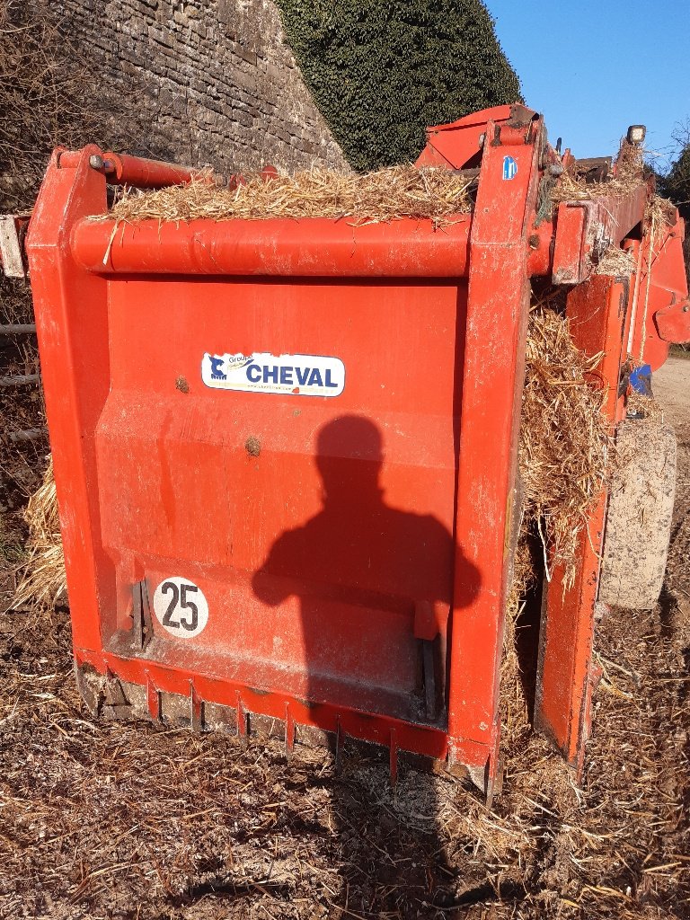 Siloentnahmegerät & Verteilgerät a típus Kuhn ATHENOR 6070, Gebrauchtmaschine ekkor: BRAS SUR MEUSE (Kép 8)