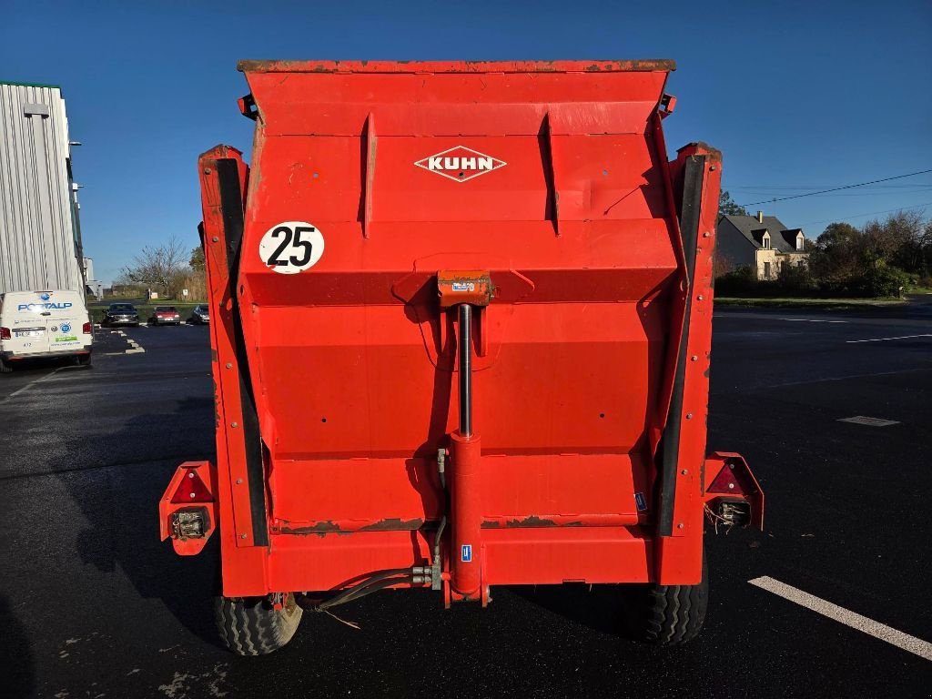 Siloentnahmegerät & Verteilgerät del tipo Kuhn Primor 3570 m, Gebrauchtmaschine en BRECEY (Imagen 7)