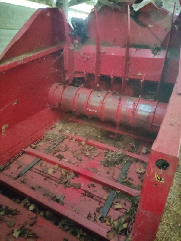 Siloentnahmegerät & Verteilgerät типа Kverneland 852, Gebrauchtmaschine в COGNAC LA FORET (Фотография 2)