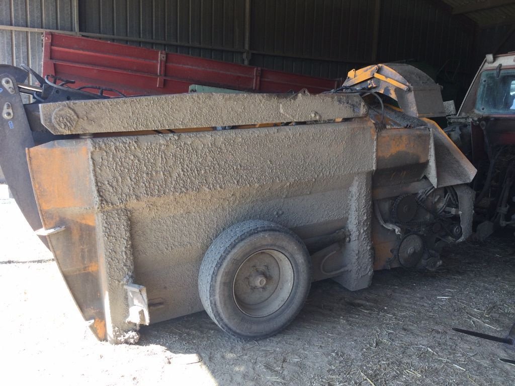 Siloentnahmegerät & Verteilgerät des Typs Lucas CASTOR 60G, Gebrauchtmaschine in LA ROCHE JAUDY (Bild 1)