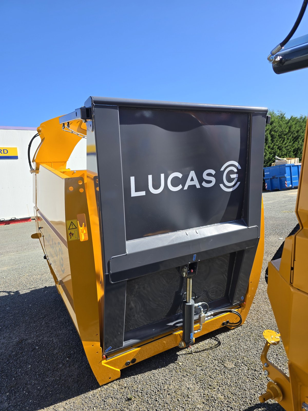 Siloentnahmegerät & Verteilgerät Türe ait Lucas RAPTOR C (2 VITESSES), Gebrauchtmaschine içinde CONDE SUR VIRE (resim 4)