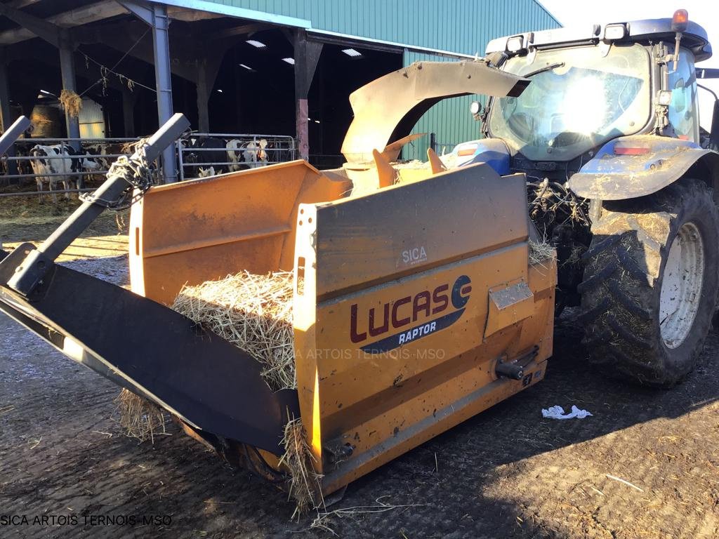 Siloentnahmegerät & Verteilgerät du type Lucas RAPTOR C, Gebrauchtmaschine en HERLIN LE SEC (Photo 4)