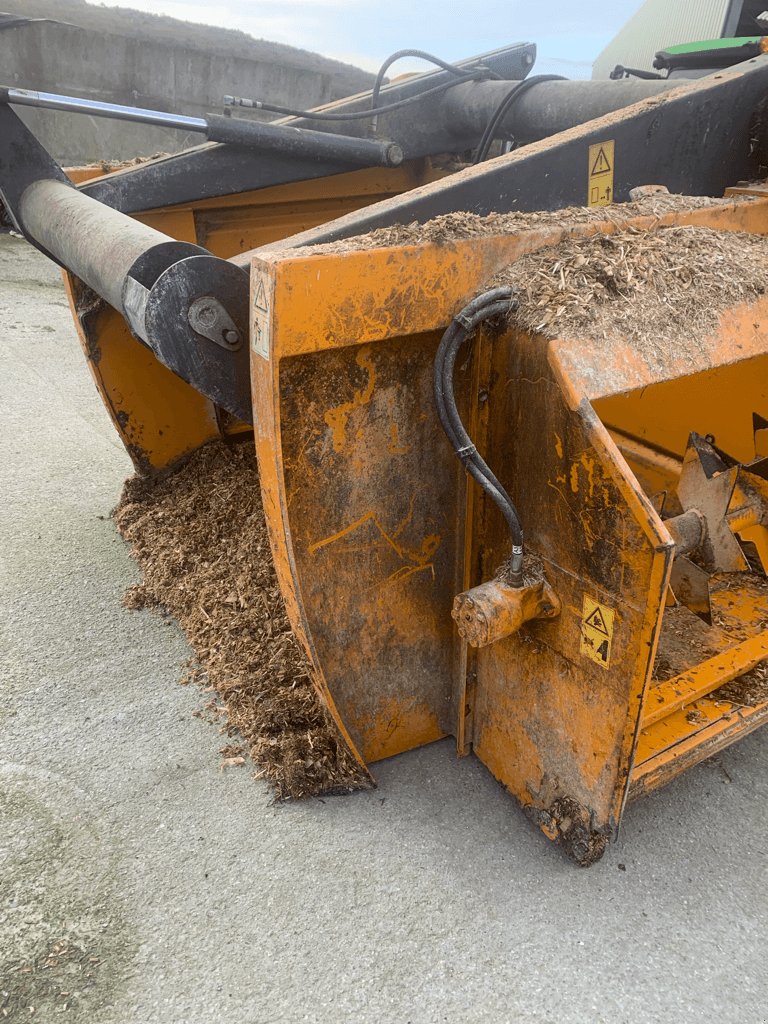 Siloentnahmegerät & Verteilgerät des Typs Lucas SILOGRIF, Gebrauchtmaschine in CONDE SUR VIRE (Bild 4)