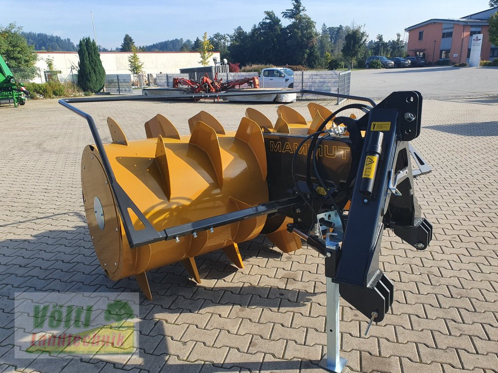 Siloentnahmegerät & Verteilgerät des Typs Mammut Silofox SF230 gigant, Neumaschine in Hutthurm bei Passau (Bild 1)