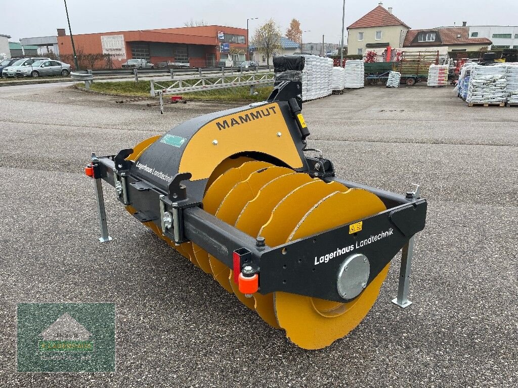 Siloentnahmegerät & Verteilgerät от тип Mammut Silowalze SK 250H, Neumaschine в Eferding (Снимка 4)