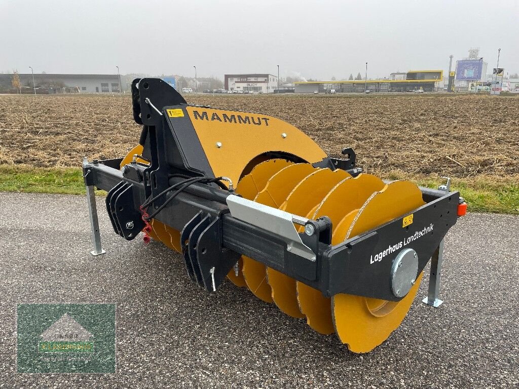 Siloentnahmegerät & Verteilgerät от тип Mammut Silowalze SK 250H, Neumaschine в Eferding (Снимка 1)