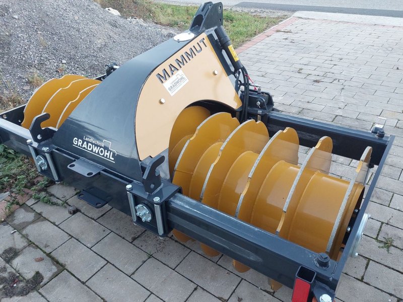 Siloentnahmegerät & Verteilgerät des Typs Mammut SK 250 H, Vorführmaschine in Hollenthon (Bild 1)