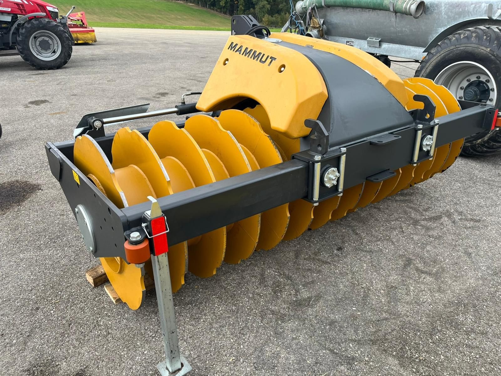Siloentnahmegerät & Verteilgerät des Typs Mammut SK 300 H Silowalze, Gebrauchtmaschine in NATTERNBACH (Bild 4)