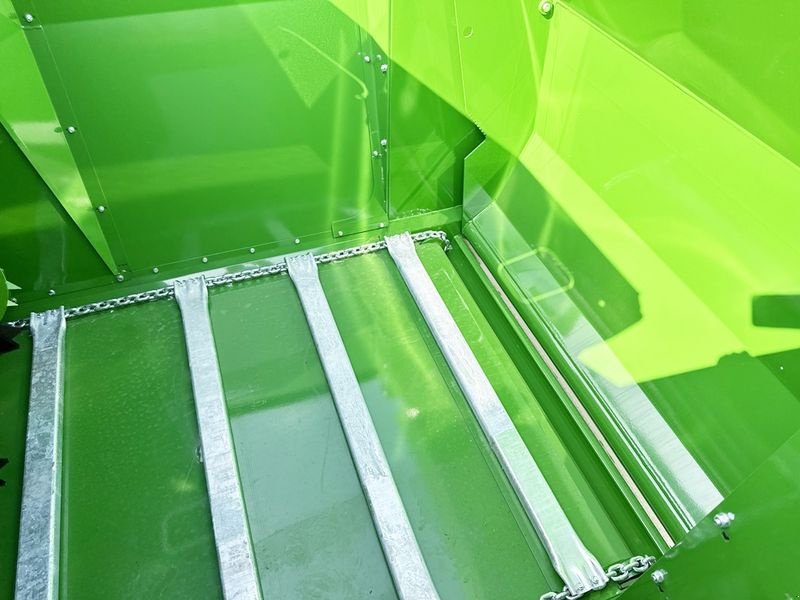 Siloentnahmegerät & Verteilgerät of the type McHale McHale C460 Ballenauflöser, Neumaschine in St. Marienkirchen (Picture 10)