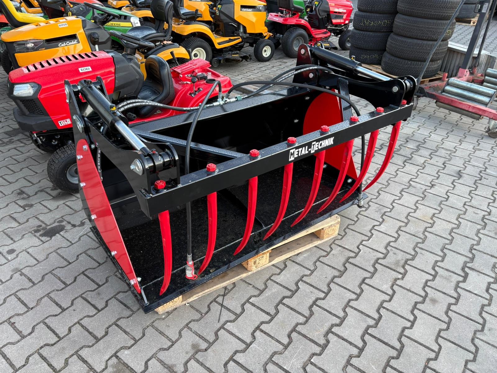 Siloentnahmegerät & Verteilgerät typu Metal-Technik Krokodilschaufel / manure grab, Neumaschine v Michałowo (Obrázek 14)