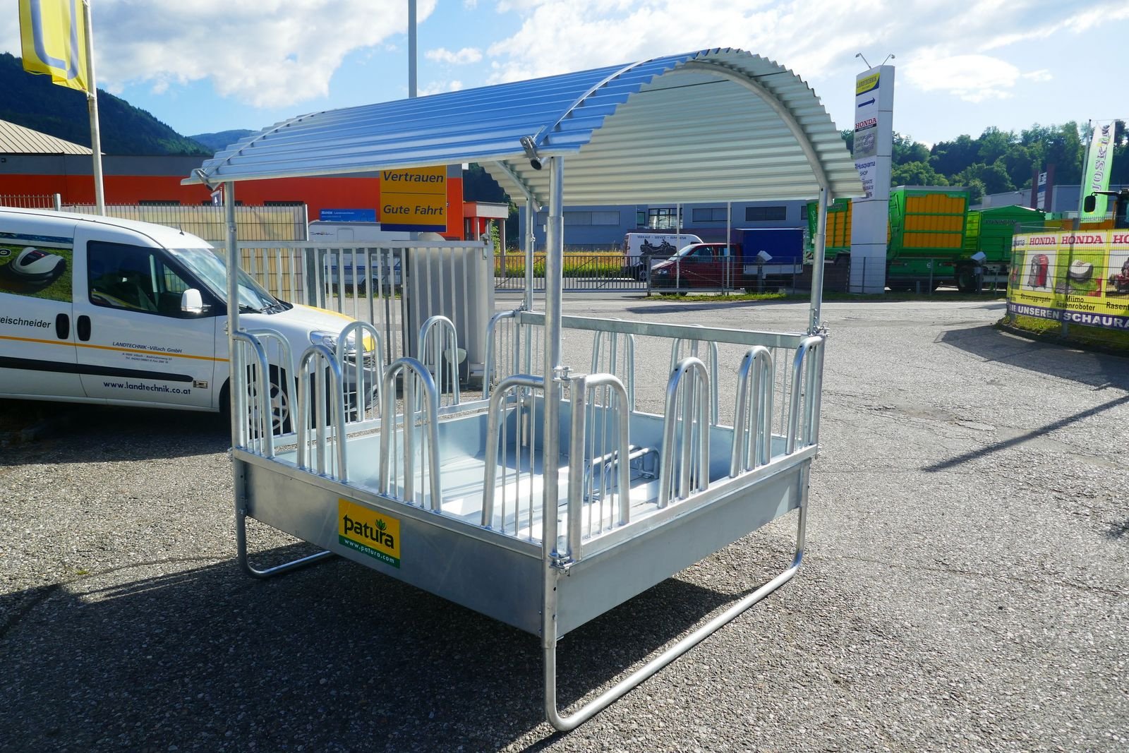 Siloentnahmegerät & Verteilgerät Türe ait Patura Compact Viereckraufe, Gebrauchtmaschine içinde Villach (resim 8)