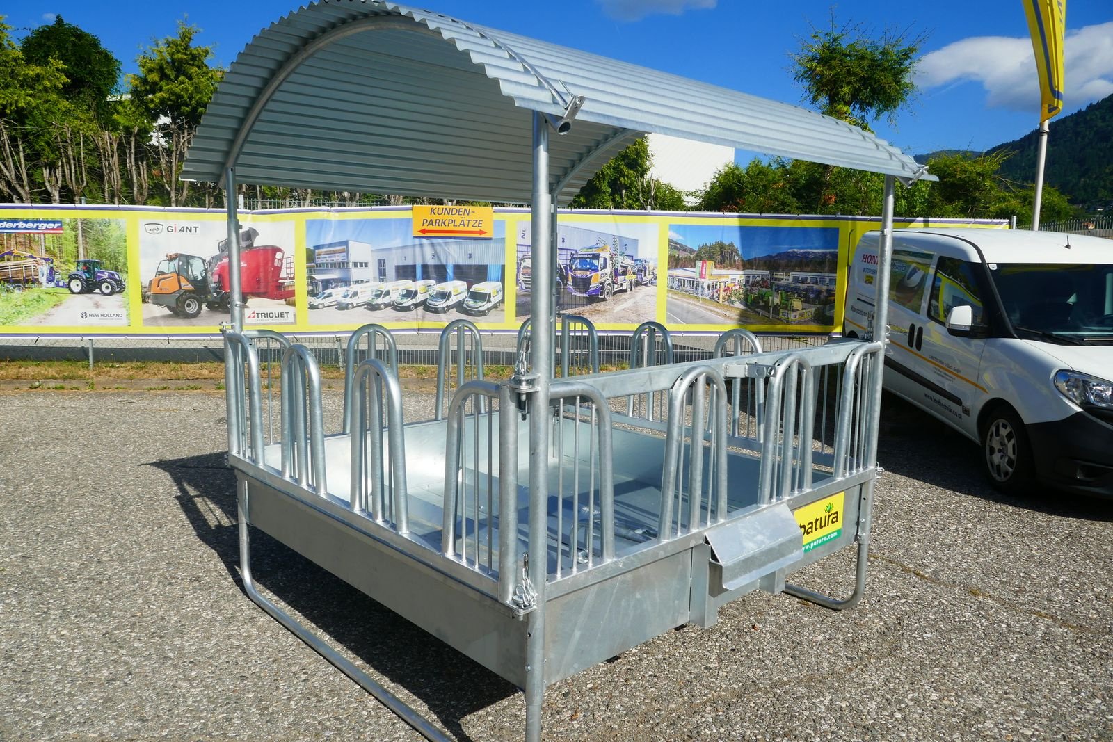 Siloentnahmegerät & Verteilgerät Türe ait Patura Compact Viereckraufe, Gebrauchtmaschine içinde Villach (resim 3)