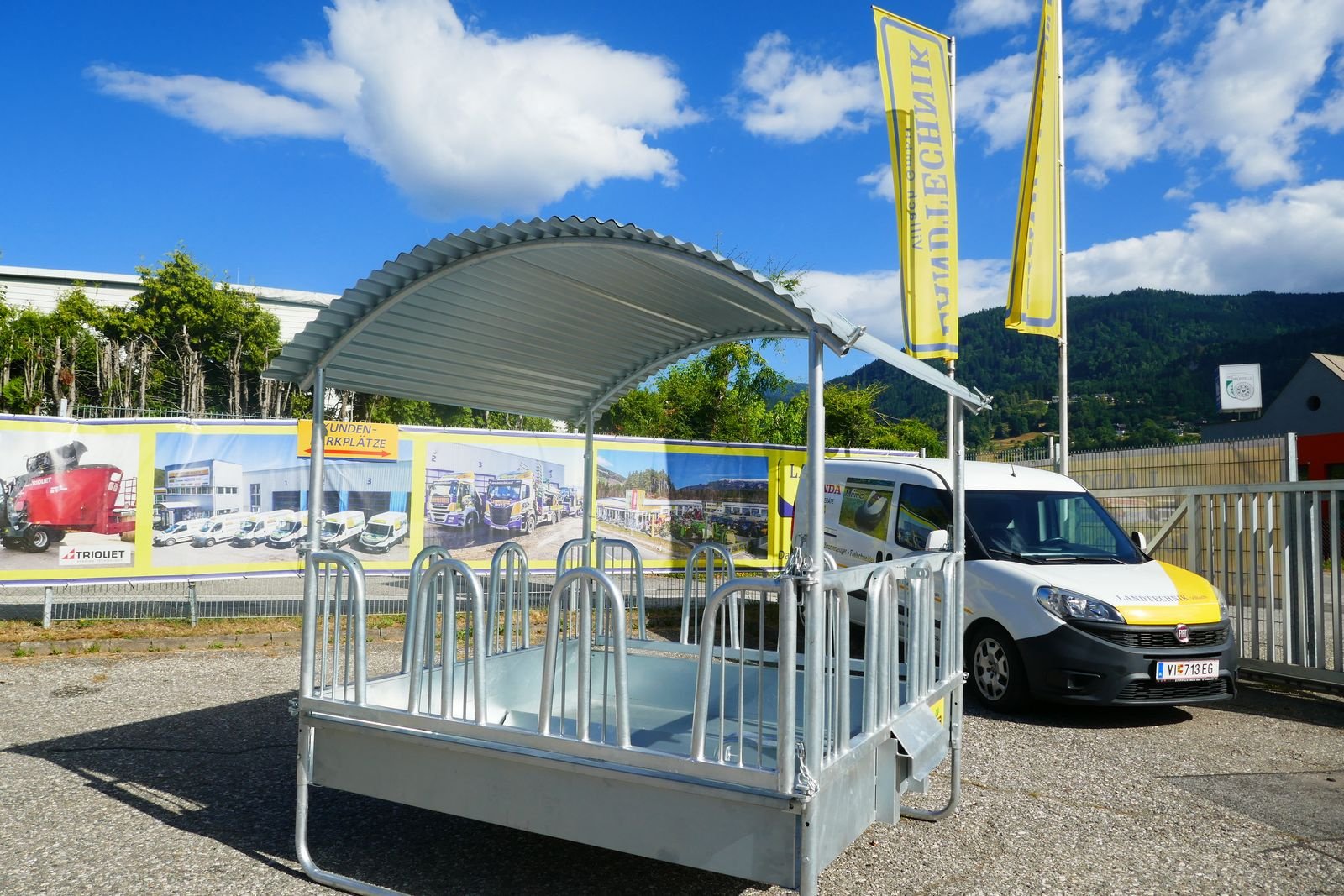 Siloentnahmegerät & Verteilgerät Türe ait Patura Compact Viereckraufe, Gebrauchtmaschine içinde Villach (resim 2)