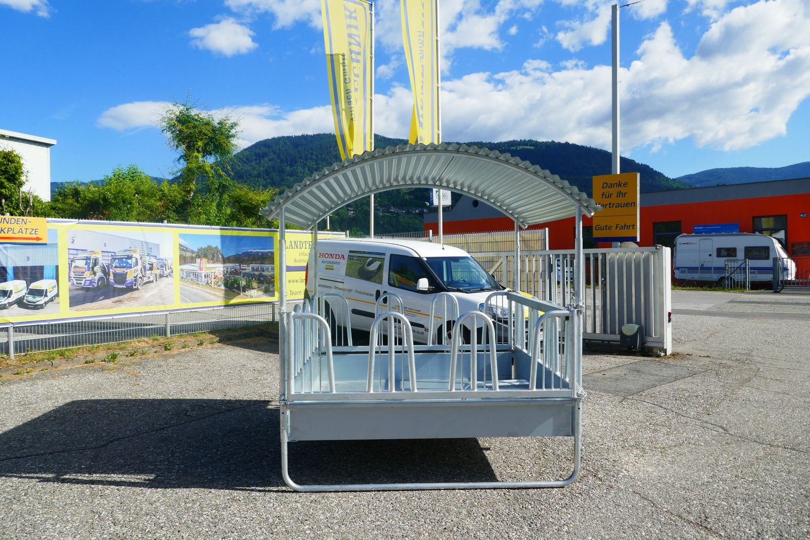 Siloentnahmegerät & Verteilgerät Türe ait Patura Compact Viereckraufe, Gebrauchtmaschine içinde Villach (resim 7)