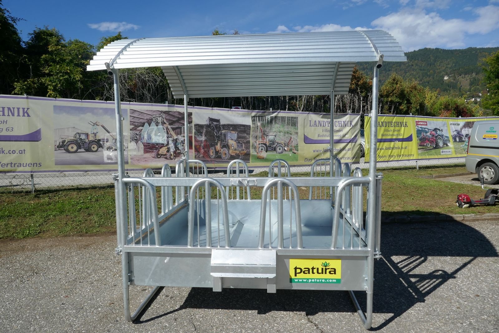 Siloentnahmegerät & Verteilgerät of the type Patura Compact Viereckraufe, Gebrauchtmaschine in Villach (Picture 1)