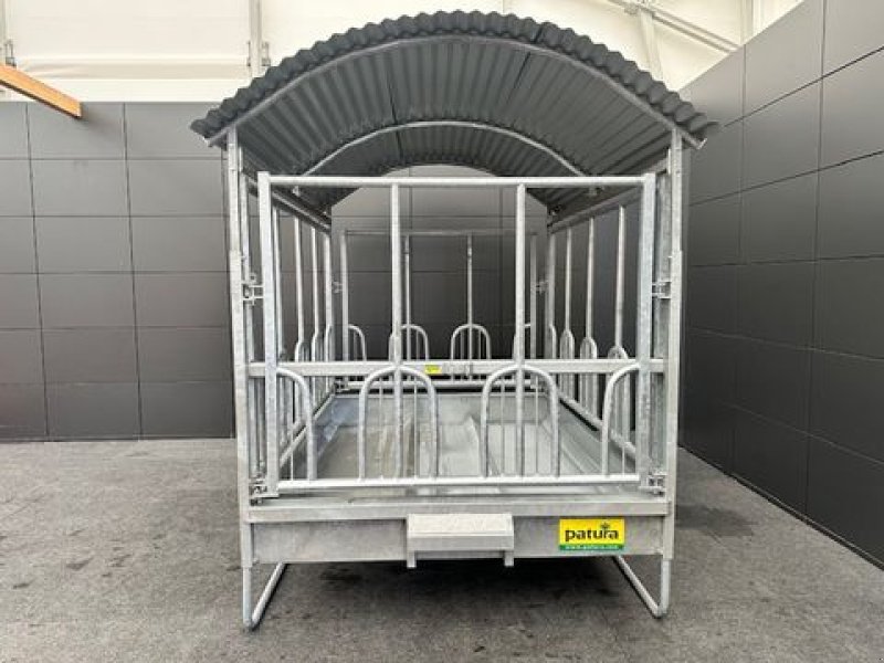 Siloentnahmegerät & Verteilgerät des Typs Patura Großballenraufe 14 Fressplätze Ausstellungsstück, Neumaschine in Tamsweg (Bild 2)