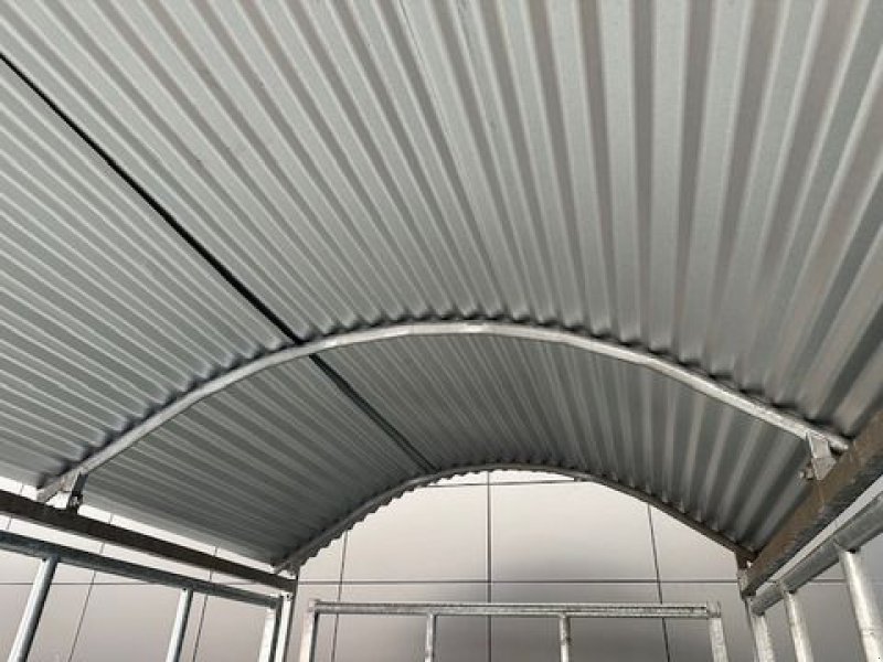 Siloentnahmegerät & Verteilgerät des Typs Patura Großballenraufe 14 Fressplätze Ausstellungsstück, Neumaschine in Tamsweg (Bild 9)