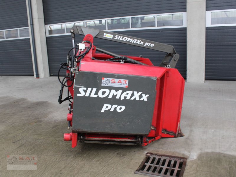 Siloentnahmegerät & Verteilgerät des Typs Silomaxx PRO 2400 el. Bedienung, Gebrauchtmaschine in Eberschwang (Bild 1)