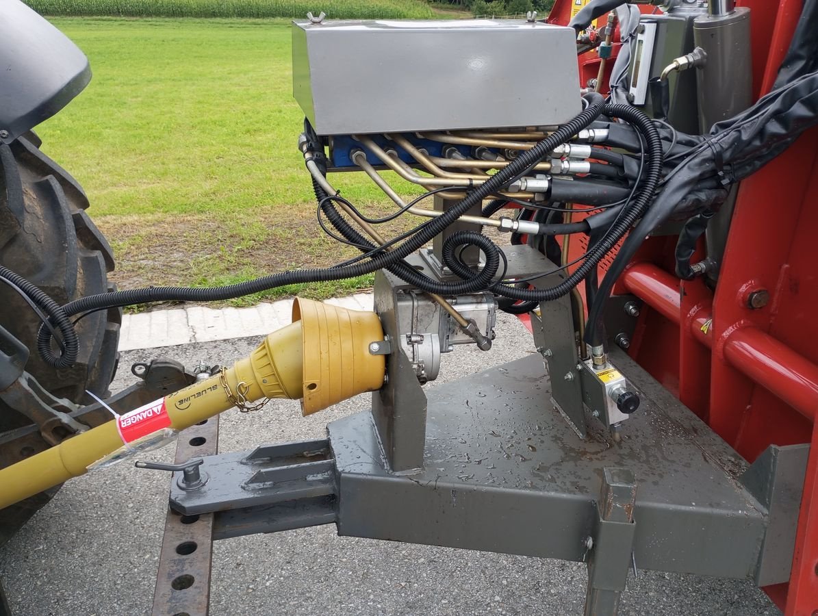 Siloentnahmegerät & Verteilgerät typu Silomaxx Silokamm GT 4000, Gebrauchtmaschine v NATTERNBACH (Obrázek 13)