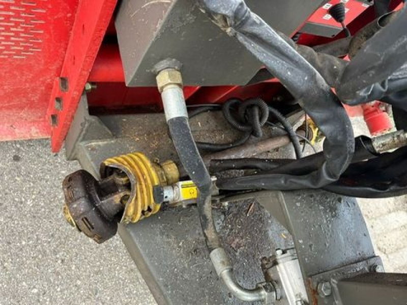 Siloentnahmegerät & Verteilgerät типа Silomaxx Silokamm GT 4000, Gebrauchtmaschine в NATTERNBACH (Фотография 16)