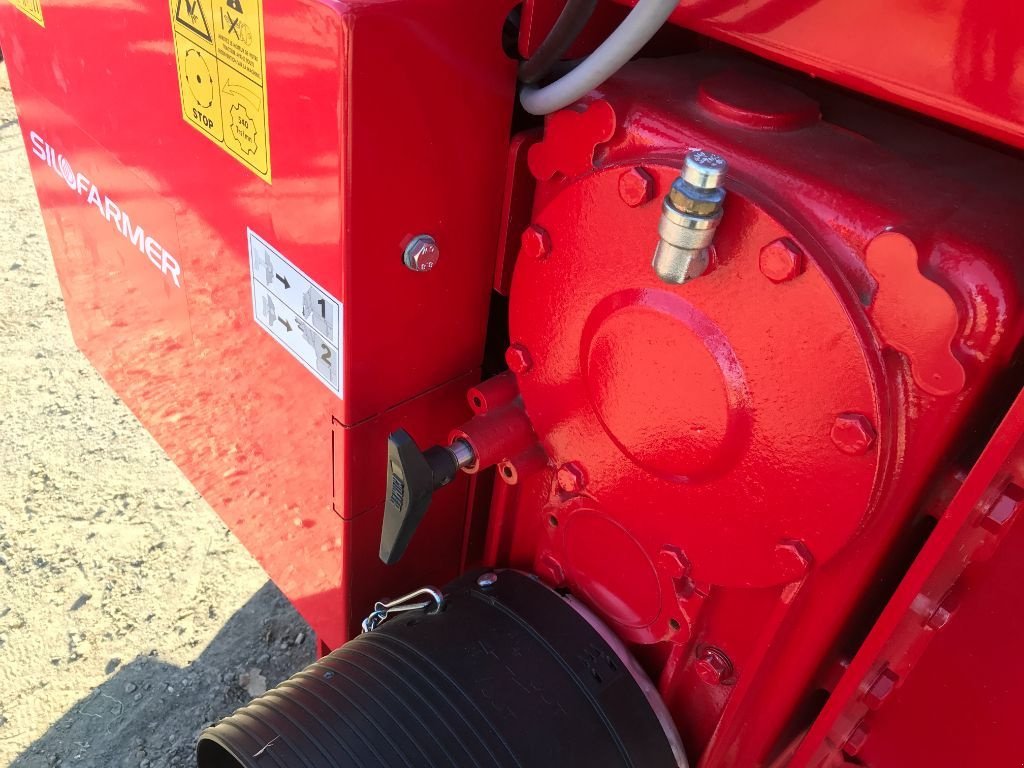 Siloentnahmegerät & Verteilgerät des Typs Sonstige 280, Gebrauchtmaschine in UZERCHE (Bild 9)