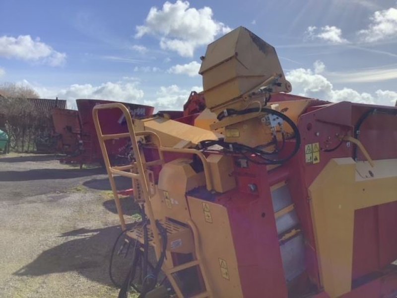 Siloentnahmegerät & Verteilgerät du type Sonstige 9700 MIX, Gebrauchtmaschine en les hayons (Photo 4)