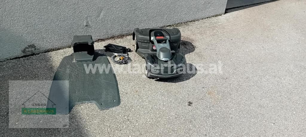 Siloentnahmegerät & Verteilgerät del tipo Sonstige AUTOMOWER 435X AWD, Gebrauchtmaschine In Wolfpassing (Immagine 2)