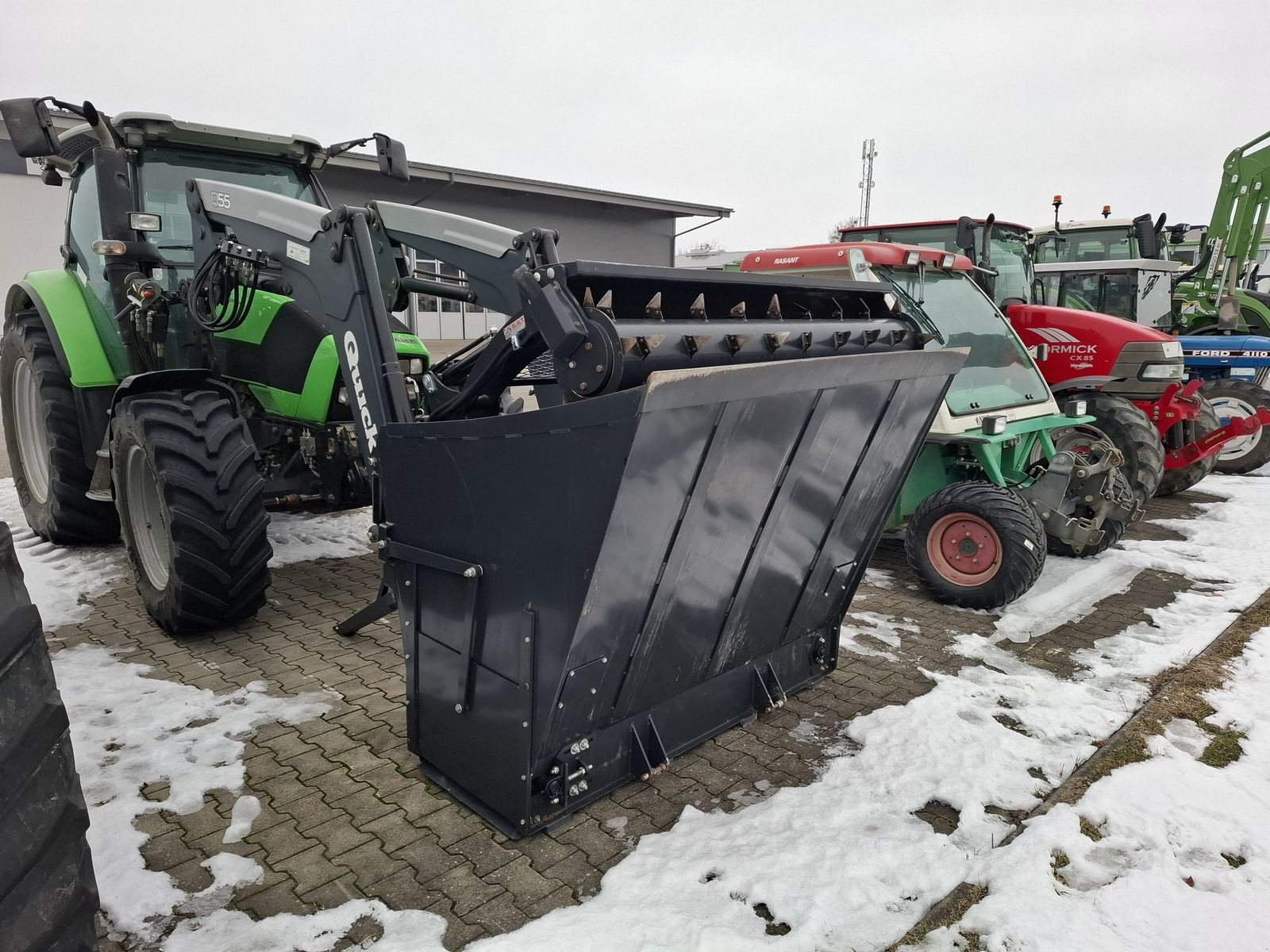 Siloentnahmegerät & Verteilgerät del tipo Sonstige Einfütterungsschaufel Frässchaufel, Gebrauchtmaschine en Saxen (Imagen 10)