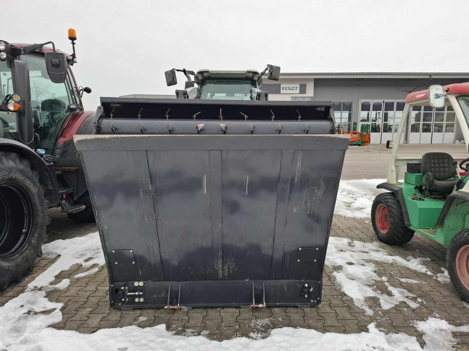 Siloentnahmegerät & Verteilgerät del tipo Sonstige Einfütterungsschaufel Frässchaufel, Gebrauchtmaschine en Saxen (Imagen 11)