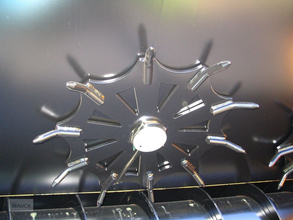 Siloentnahmegerät & Verteilgerät typu Sonstige Emily Futterdosierschaufel mit Fräswalze, Neumaschine v Burgkirchen (Obrázek 17)