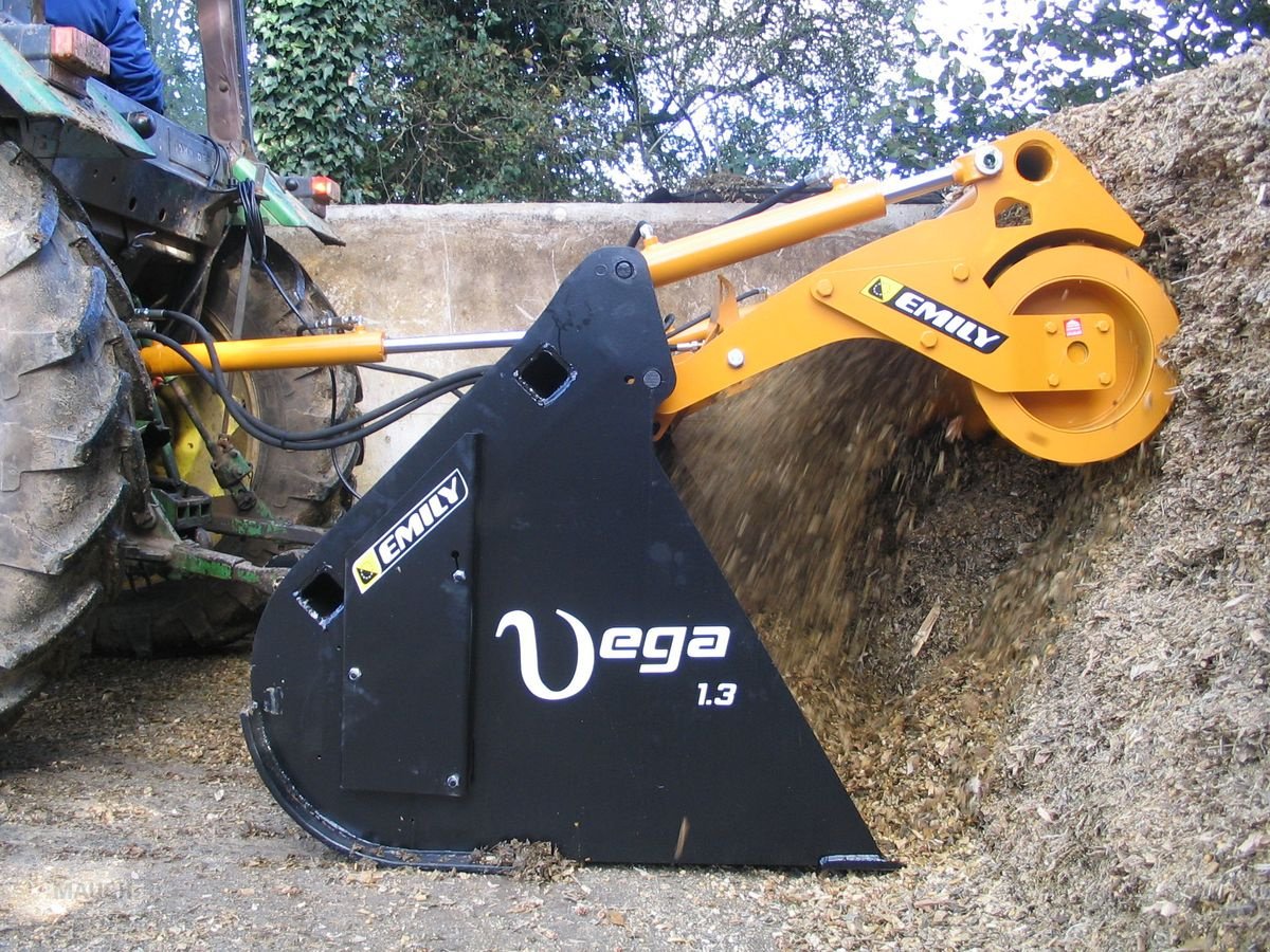 Siloentnahmegerät & Verteilgerät of the type Sonstige Emily Futterdosierschaufel mit Fräswalze, Neumaschine in Burgkirchen (Picture 4)
