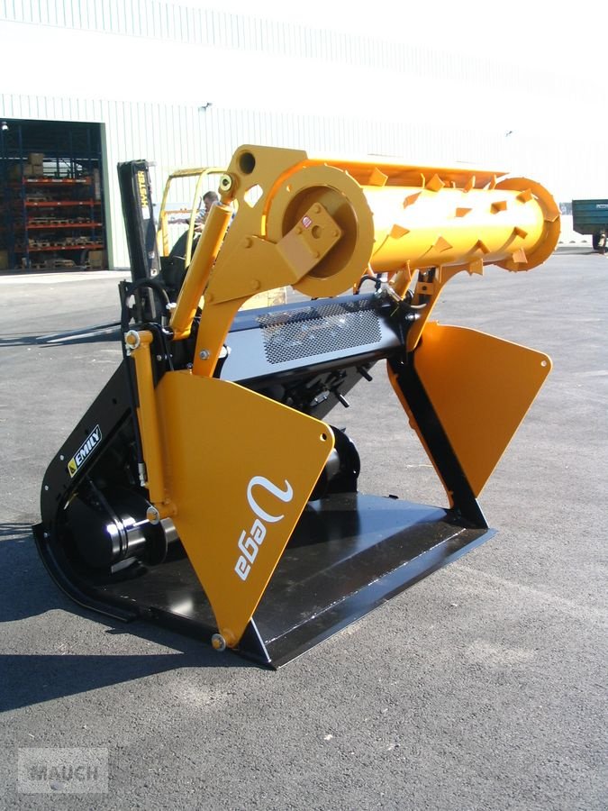 Siloentnahmegerät & Verteilgerät of the type Sonstige Emily Futterdosierschaufel mit Fräswalze, Neumaschine in Burgkirchen (Picture 12)