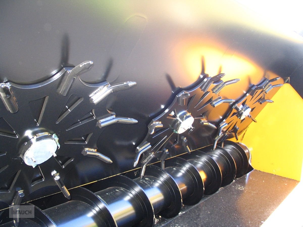 Siloentnahmegerät & Verteilgerät of the type Sonstige Emily Futterdosierschaufel mit Fräswalze, Neumaschine in Burgkirchen (Picture 11)