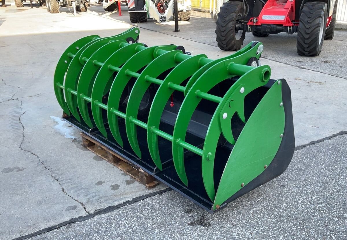 Siloentnahmegerät & Verteilgerät of the type Sonstige Greifschaufel 2,4 m, Gebrauchtmaschine in Zwettl (Picture 1)