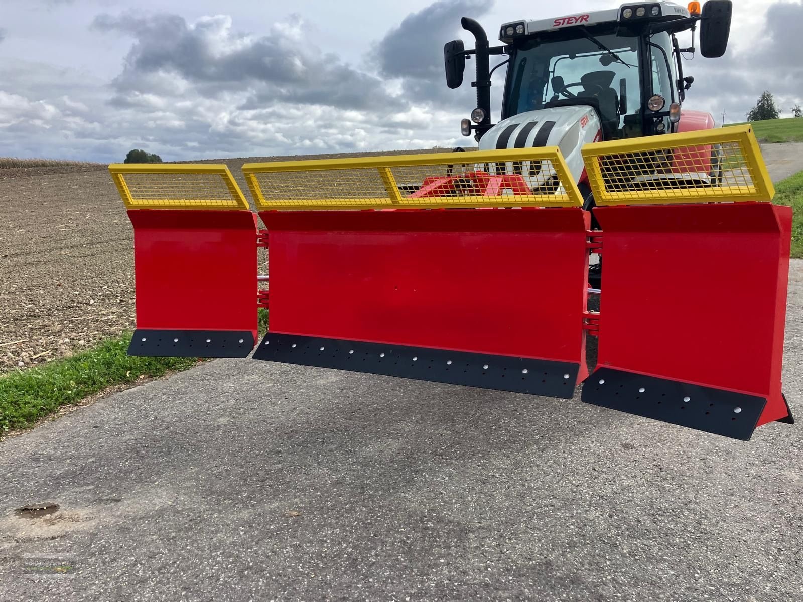 Siloentnahmegerät & Verteilgerät of the type Sonstige Maisschild, Gebrauchtmaschine in Aurolzmünster (Picture 1)