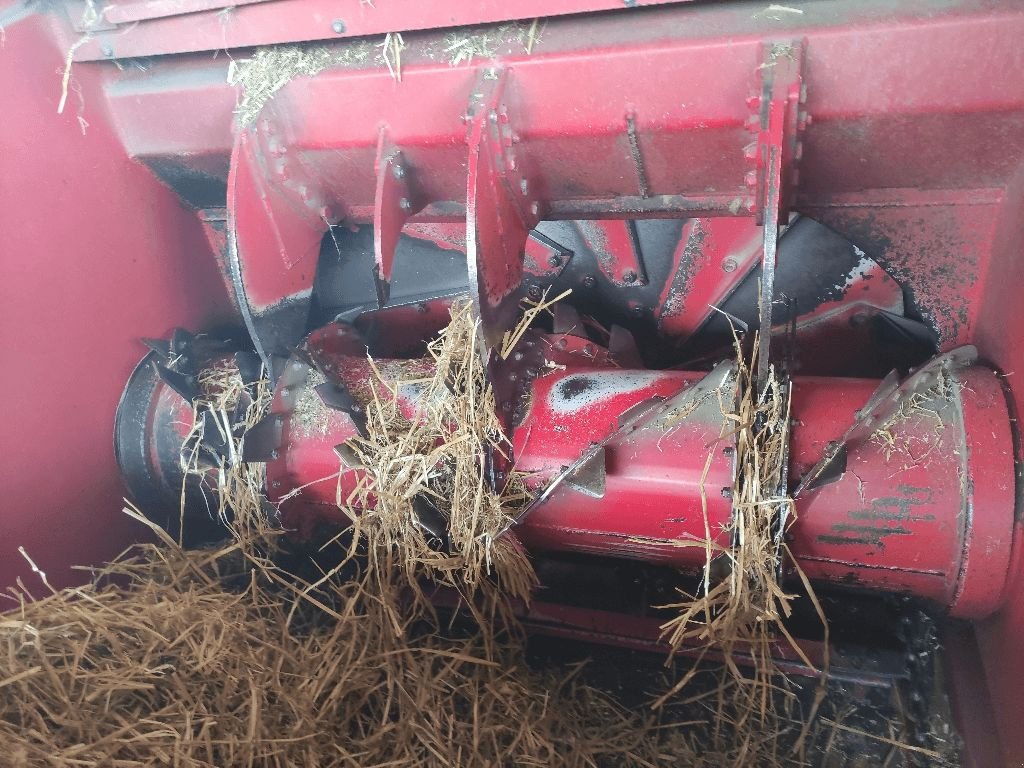 Siloentnahmegerät & Verteilgerät of the type Sonstige P300GTL, Gebrauchtmaschine in COGNAC LA FORET (Picture 3)