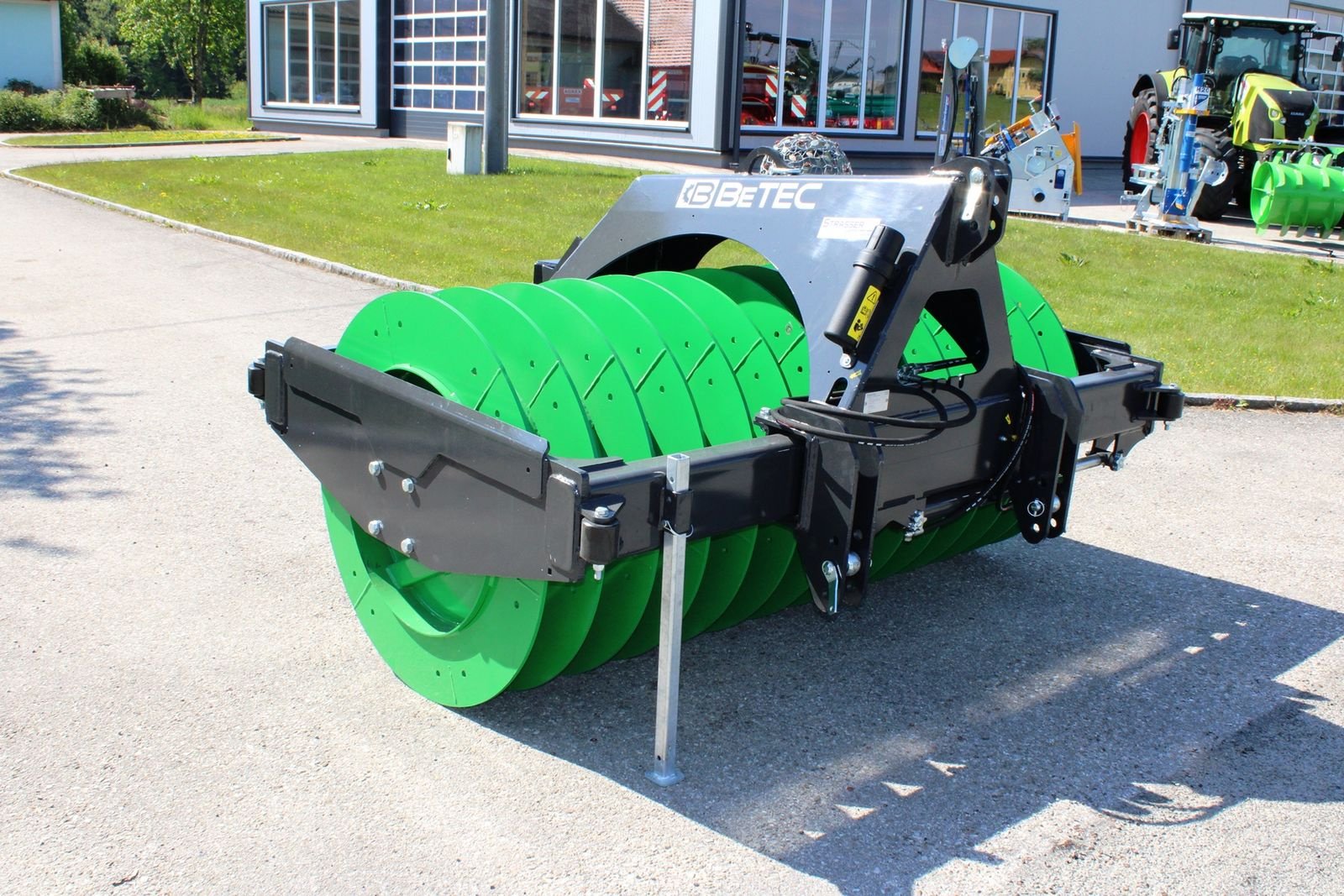 Siloentnahmegerät & Verteilgerät des Typs Sonstige ROLLER 250 SS, Verdichterwalze, Silowalze, Neumaschine in Neukirchen am Walde  (Bild 4)