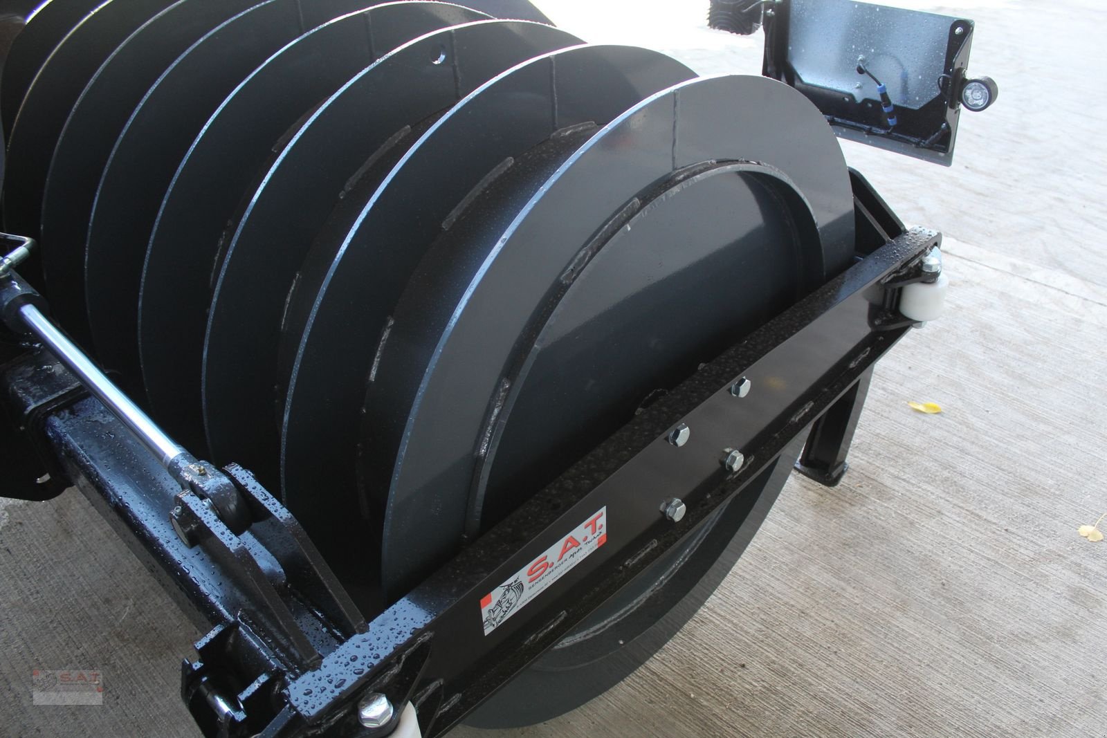 Siloentnahmegerät & Verteilgerät des Typs Sonstige SAT Silowalze mit Seitenverdichtungsarm - 4000Kg, Neumaschine in Eberschwang (Bild 15)