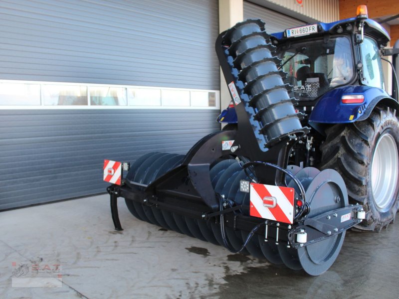 Siloentnahmegerät & Verteilgerät des Typs Sonstige SAT Silowalze mit Seitenverdichtungsarm - 4000Kg, Neumaschine in Eberschwang (Bild 1)