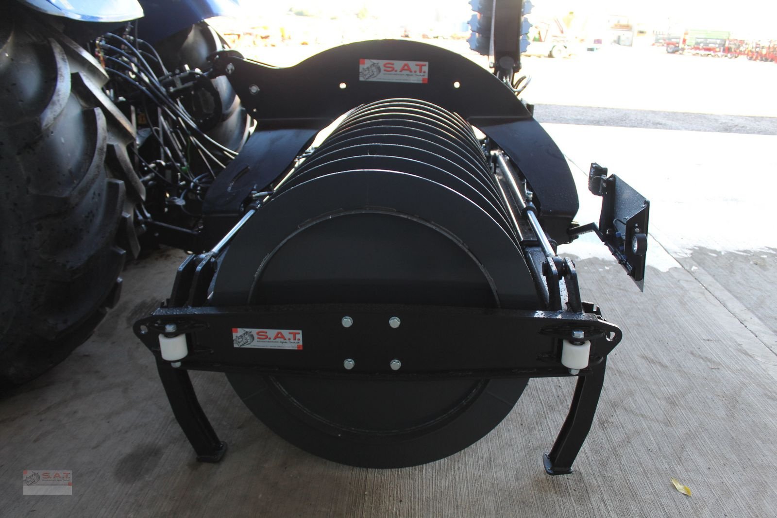 Siloentnahmegerät & Verteilgerät des Typs Sonstige SAT Silowalze mit Seitenverdichtungsarm - 4000Kg, Neumaschine in Eberschwang (Bild 3)
