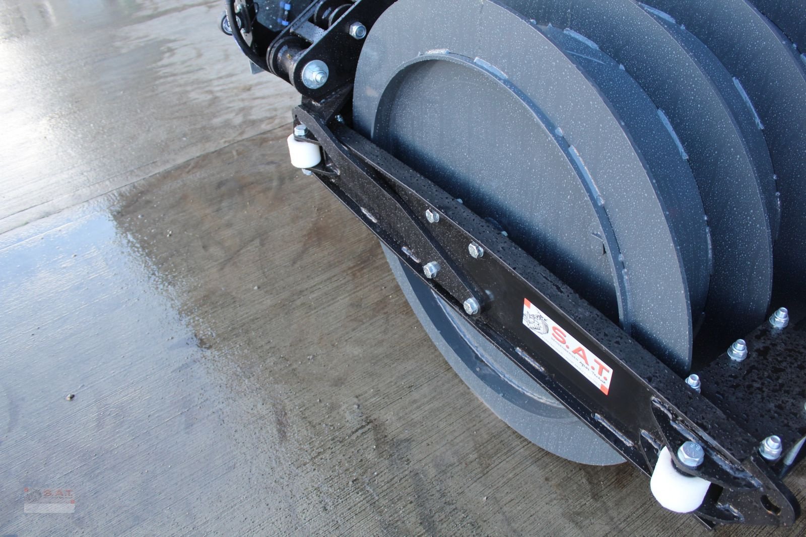 Siloentnahmegerät & Verteilgerät des Typs Sonstige SAT Silowalze mit Seitenverdichtungsarm - 4000Kg, Neumaschine in Eberschwang (Bild 9)